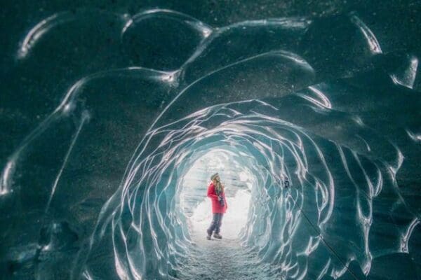 ActivitésGrottesdeglace-icelandicfrenchies-2